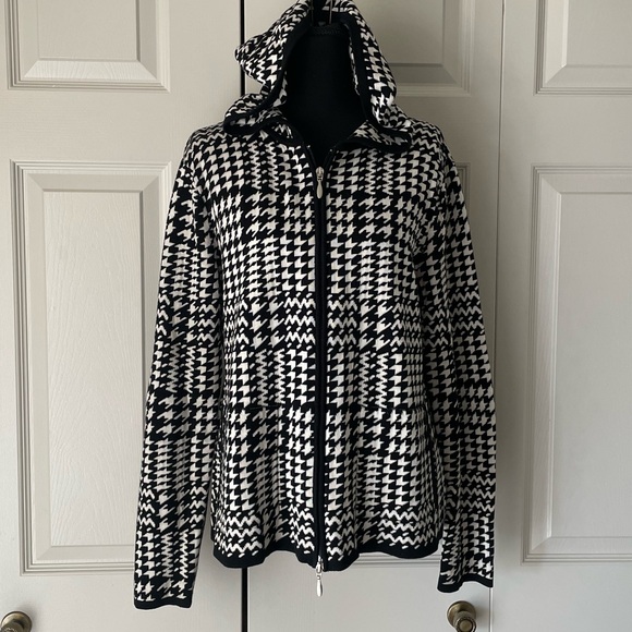 Chicos | Silk Cotton Hoodie Sweater. Houndstooth. Size Medium. Loungewear Relax - Picture 7 of 7